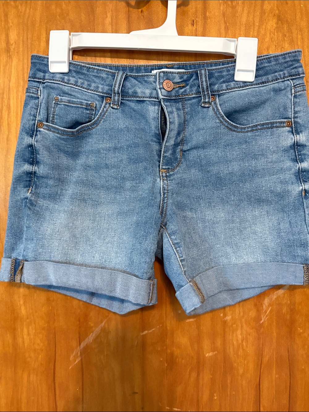 Women's Mid-Rise Blue Denim Roll-Cuff Shorts - Size 6 - Sonoma Goods For Life
